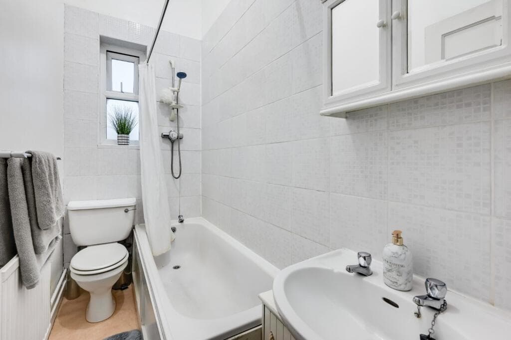 2 Bedroom Flat For Rent In St. Marys, Bootham, York, Yo30 Image 8