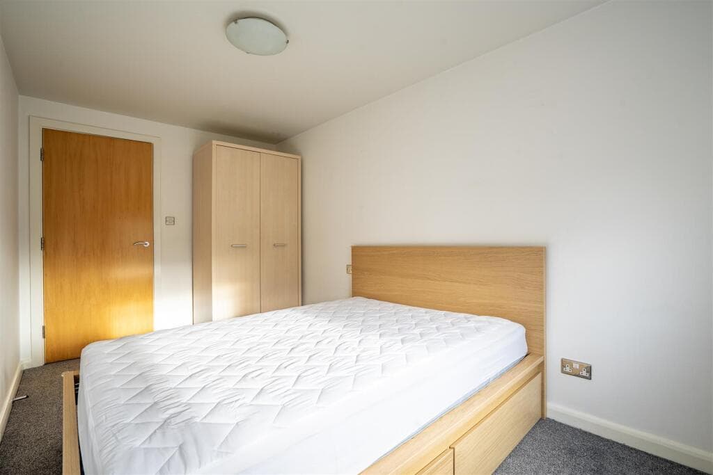 2 Bedroom Apartment For Rent In Westgate Apartments, Leeman Road, York, Yo26 4zp, Yo26 Image 9