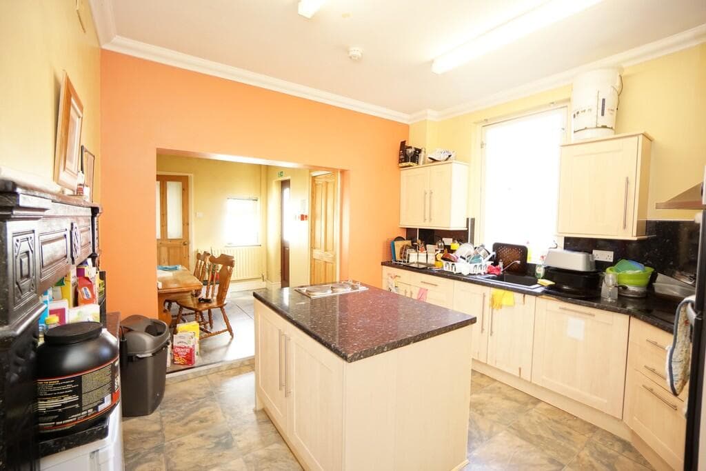 1 Bedroom House Share For Rent In Feversham Crescent, York, Yo31 Image 5