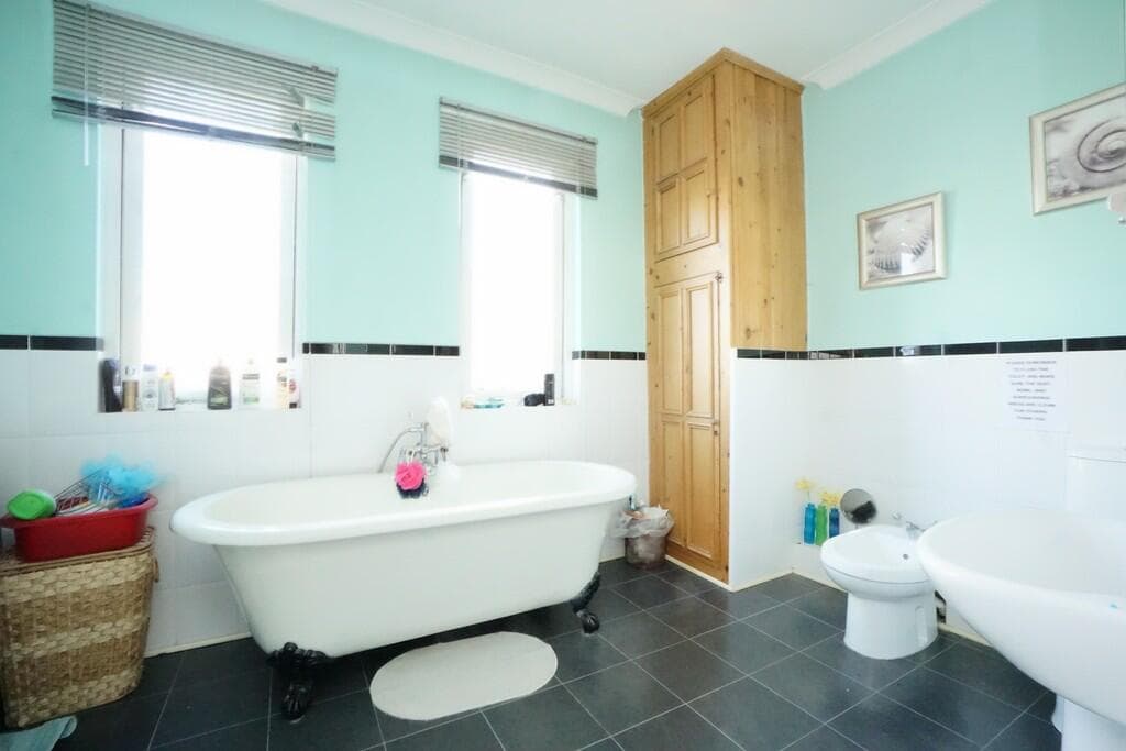 1 Bedroom House Share For Rent In Feversham Crescent, York, Yo31 Image 7