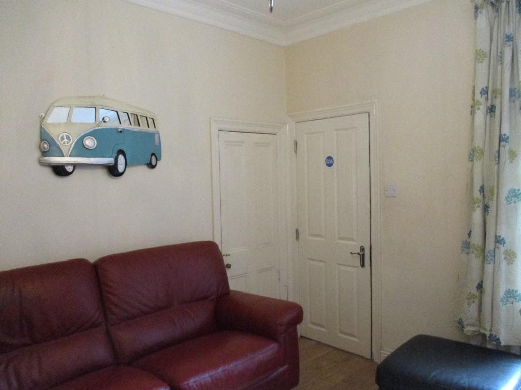 4 Bedroom House Share For Rent In Wigginton Terrace, York, North Yorkshire, Yo31 Image 6