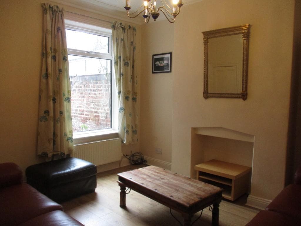 4 Bedroom House Share For Rent In Wigginton Terrace, York, North Yorkshire, Yo31 Image 7