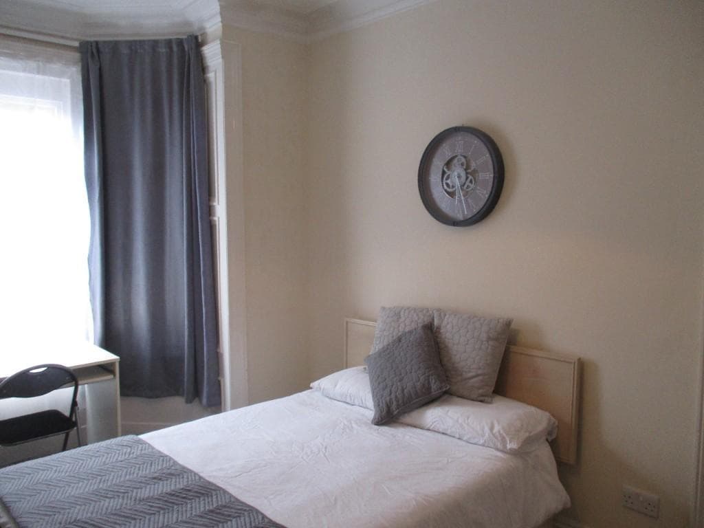 4 Bedroom House Share For Rent In Wigginton Terrace, York, North Yorkshire, Yo31 Image 9