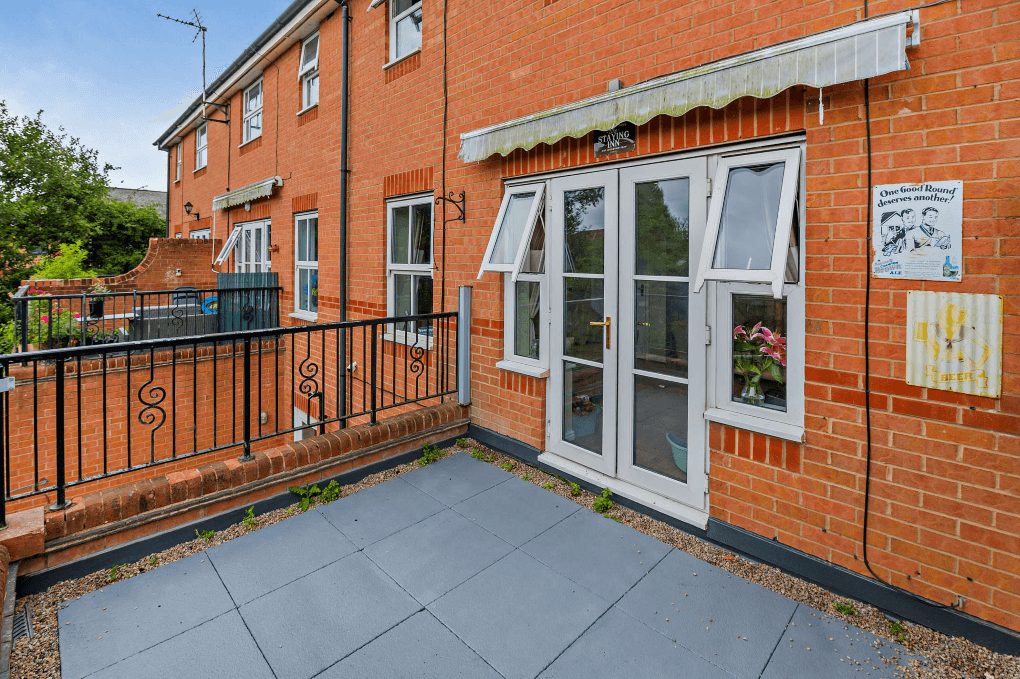 4 bedroom terraced house for sale in Landalewood Road, York, North Yorkshire, YO30 Image 7