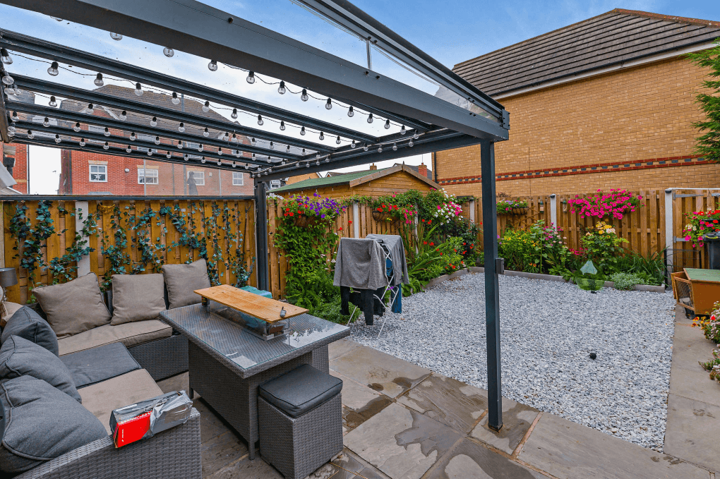 4 bedroom terraced house for sale in Landalewood Road, York, North Yorkshire, YO30 Image 9