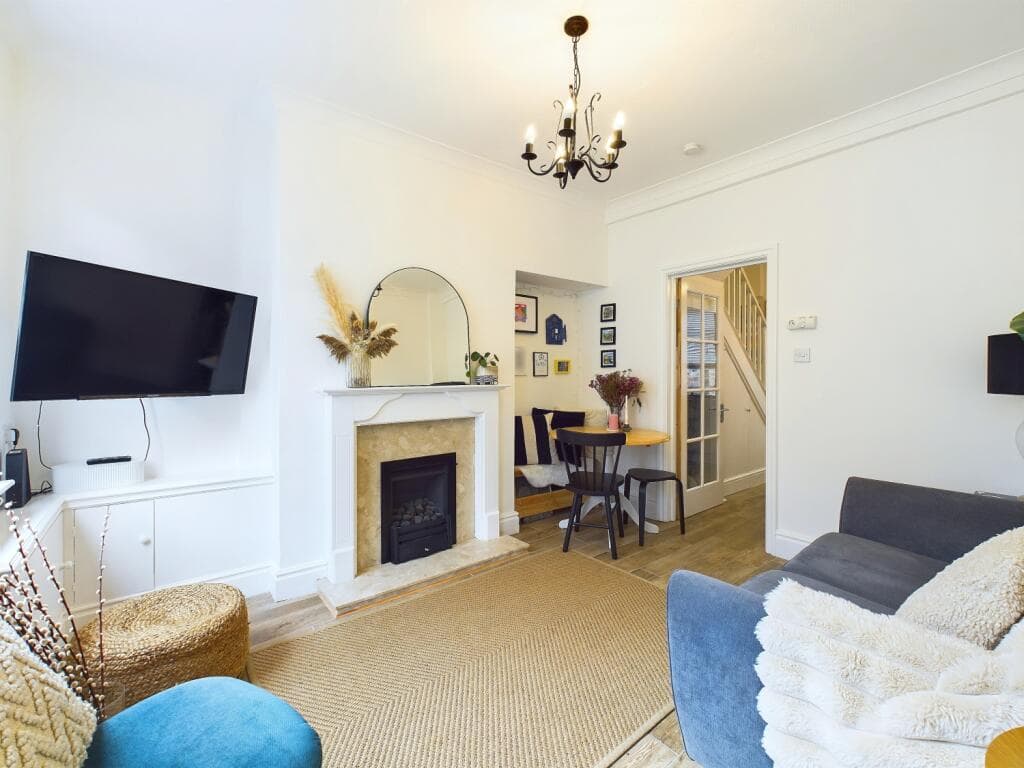 2 Bedroom Terraced House For Rent In 47 Hanover Street West, York, Yo26 Image 2