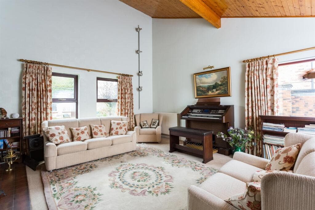 4 bedroom house for sale in 194a Mount Vale, York, YO24 Image 5