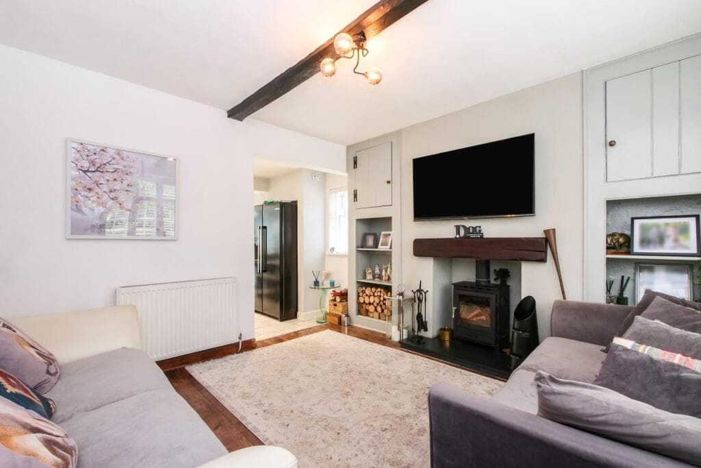 2 bedroom semi-detached house for sale in The Green, Acomb, York, YO26 Image 3