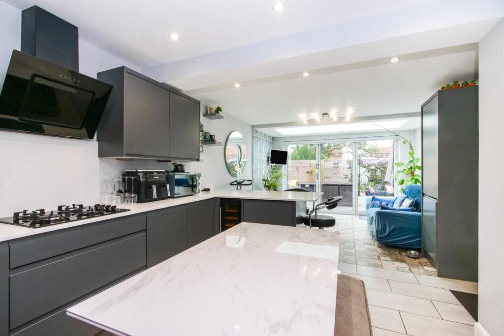 2 bedroom semi-detached house for sale in The Green, Acomb, York, YO26 Image 2