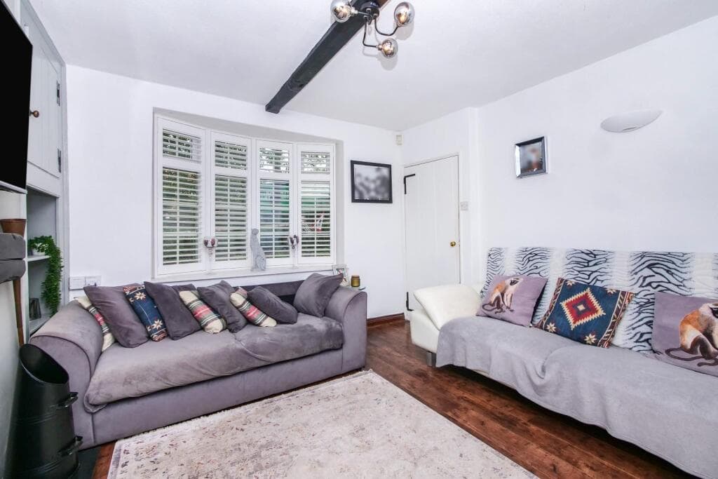 2 bedroom semi-detached house for sale in The Green, Acomb, York, YO26 Image 5