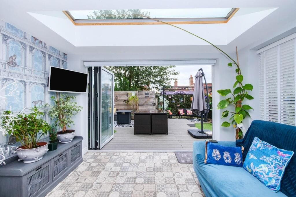 2 bedroom semi-detached house for sale in The Green, Acomb, York, YO26 Image 10