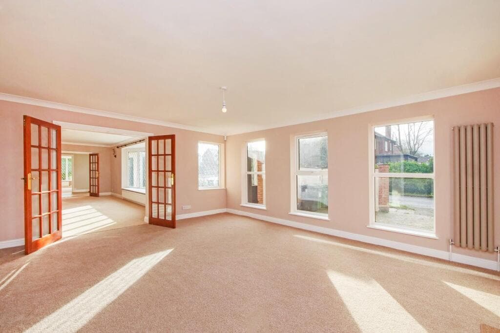 4 bedroom detached house for sale in The Horseshoe, York, YO24 Image 2