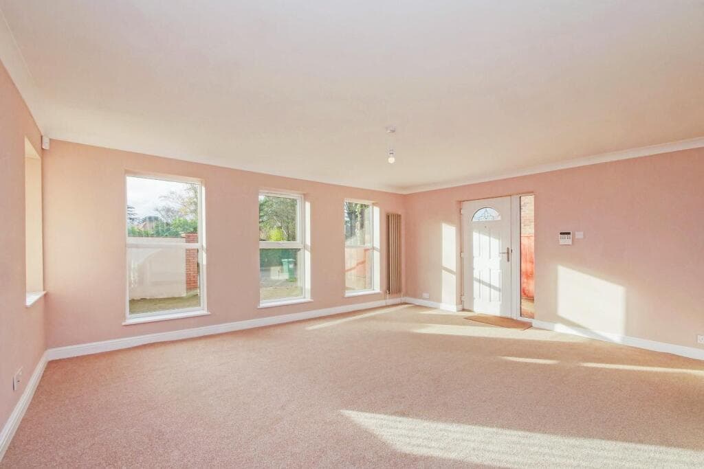 4 bedroom detached house for sale in The Horseshoe, York, YO24 Image 7