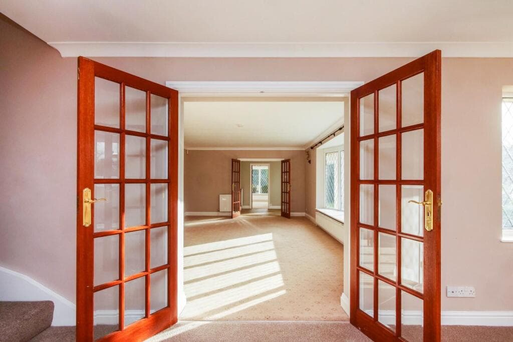 4 bedroom detached house for sale in The Horseshoe, York, YO24 Image 8