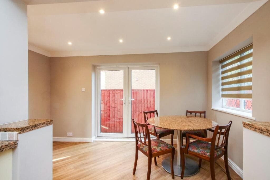 4 bedroom detached house for sale in The Horseshoe, York, YO24 Image 12