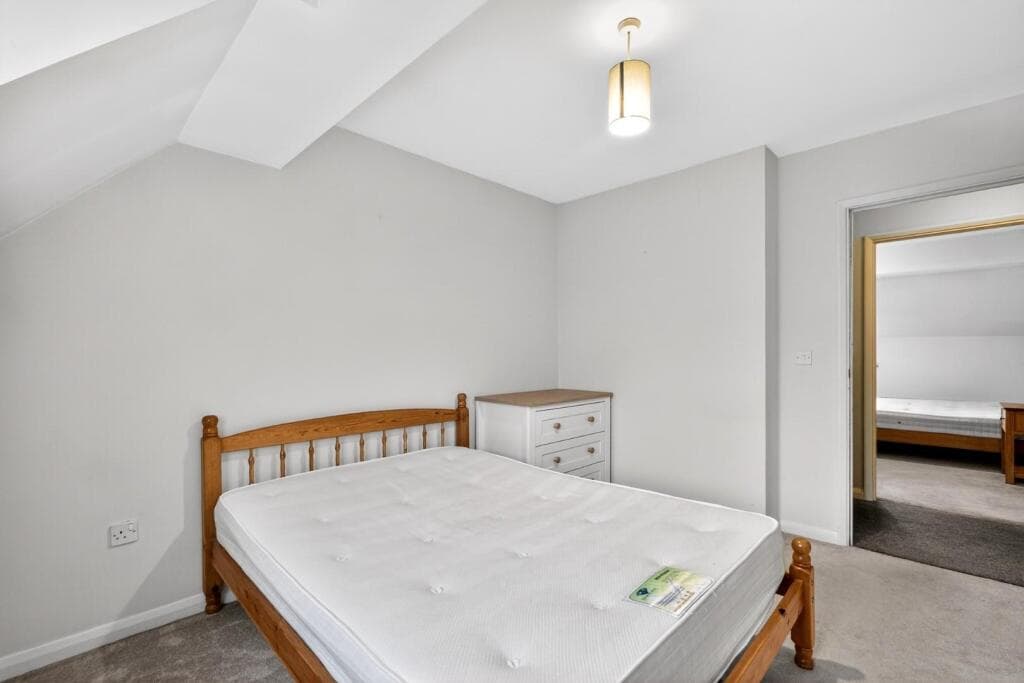 2 bedroom apartment for sale in Hallfield Road, York, YO31 Image 10