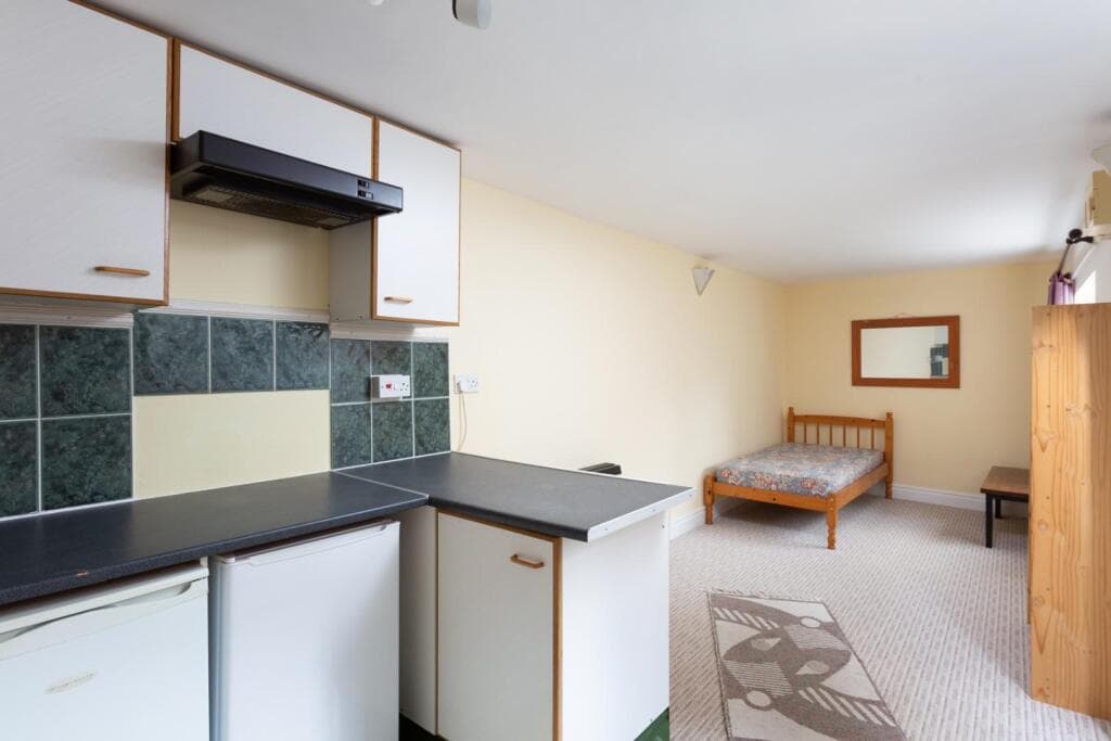 6 bedroom terraced house for sale in Wellington Street, York, YO10 Image 6