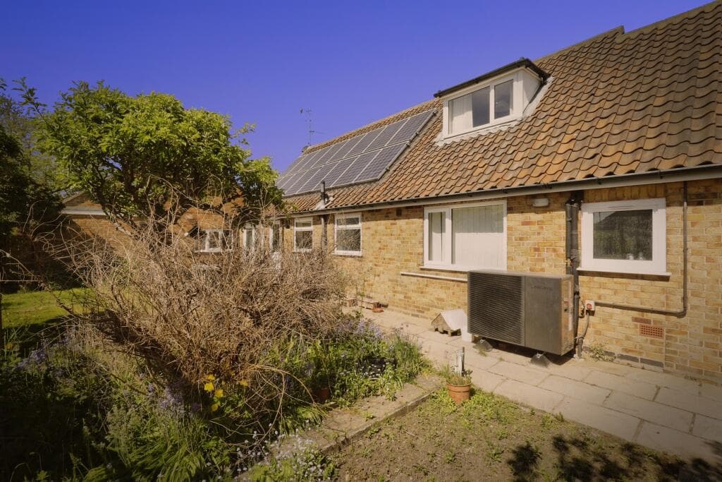 4 bedroom detached bungalow for sale in Sandstock Road, York, YO31 Image 3