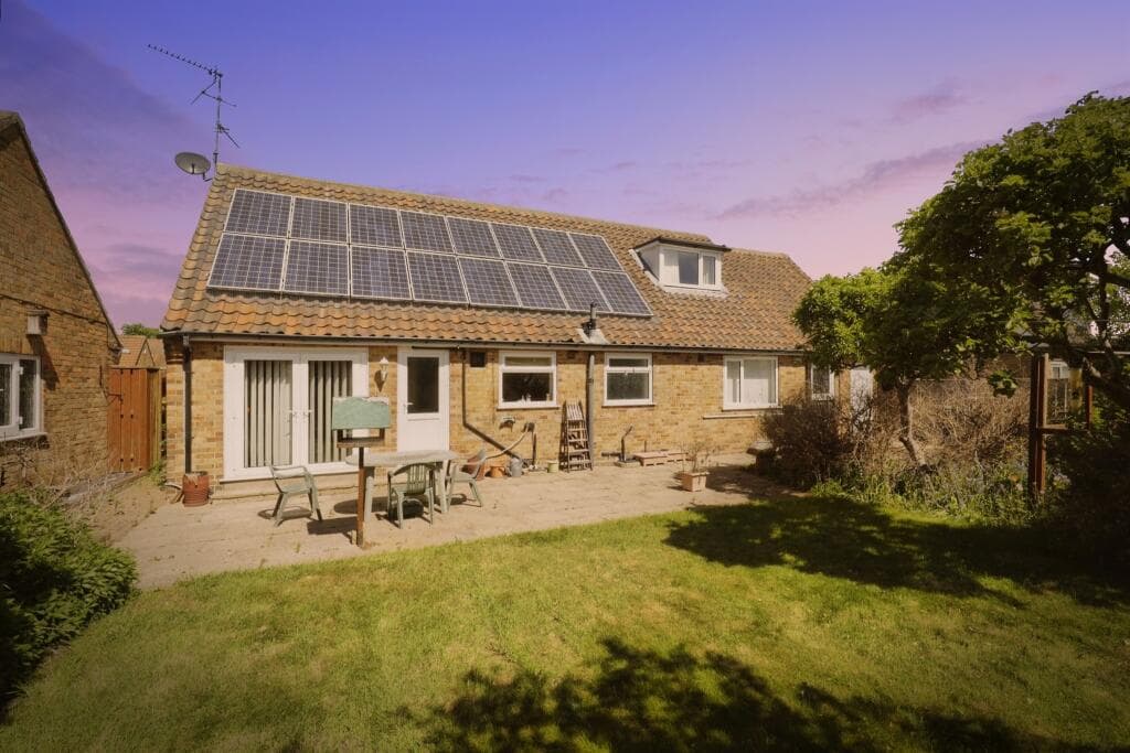 4 bedroom detached bungalow for sale in Sandstock Road, York, YO31 Image 7