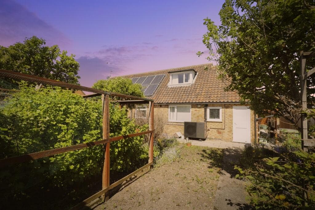 4 bedroom detached bungalow for sale in Sandstock Road, York, YO31 Image 10