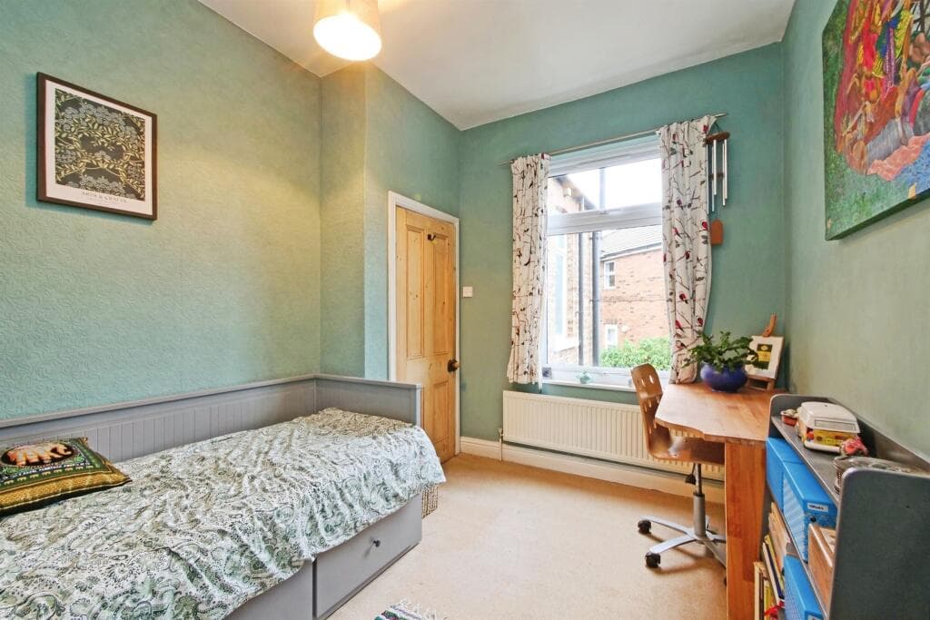 2 bedroom terraced house for sale in Huntington Road, YORK, YO31 Image 12