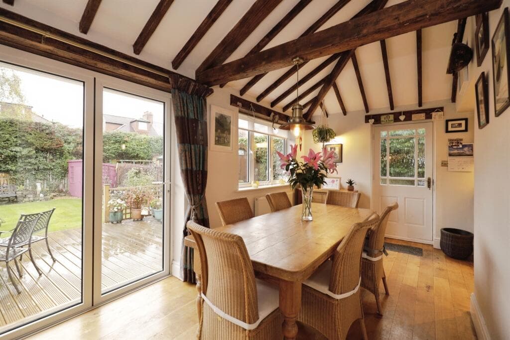 4 bedroom semi-detached house for sale in Chestnut Avenue, York, YO31 Image 5