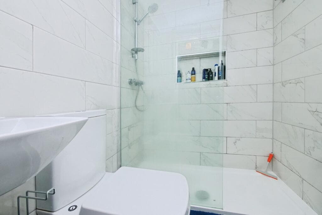 4 bedroom end of terrace house for sale in Scarcroft Hill, York, North Yorkshire, YO24 Image 11