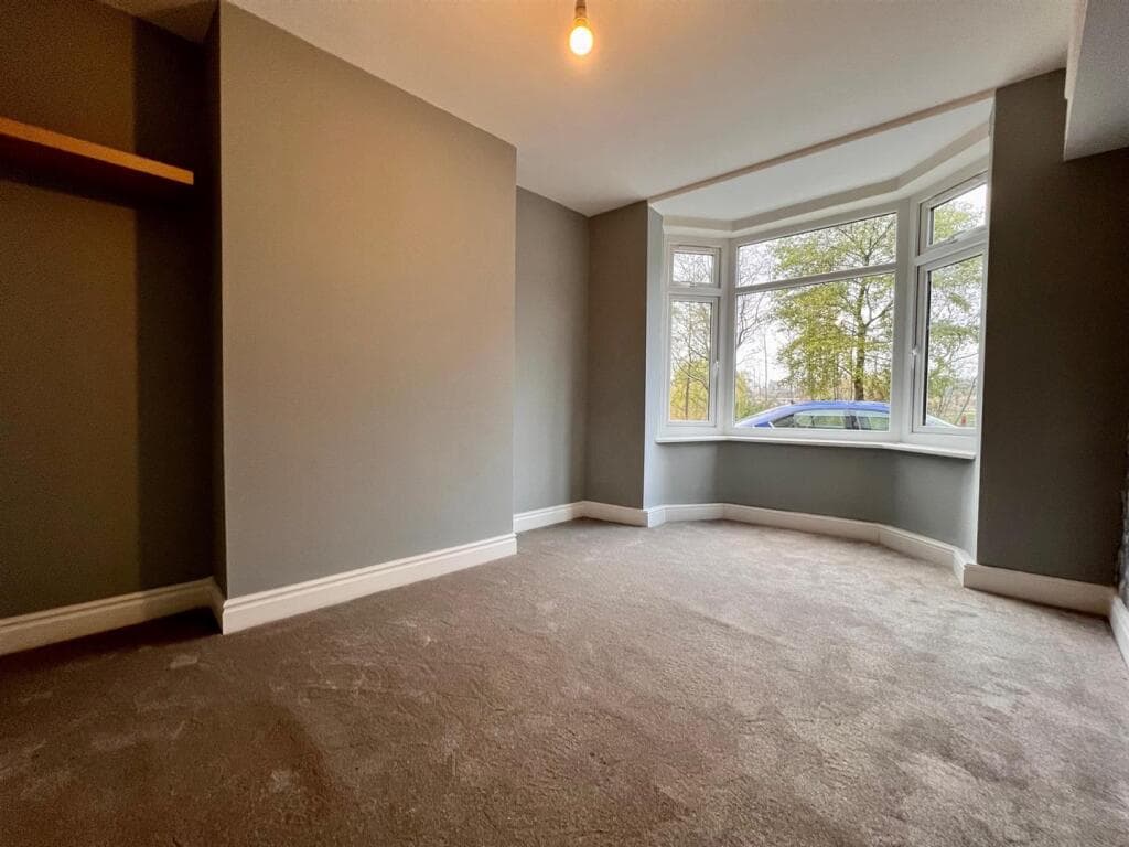 1 Bedroom Apartment For Rent In Garnet Terrace, Leeman Road, Yo26 Image 5