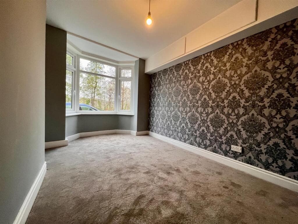 1 Bedroom Apartment For Rent In Garnet Terrace, Leeman Road, Yo26 Image 6