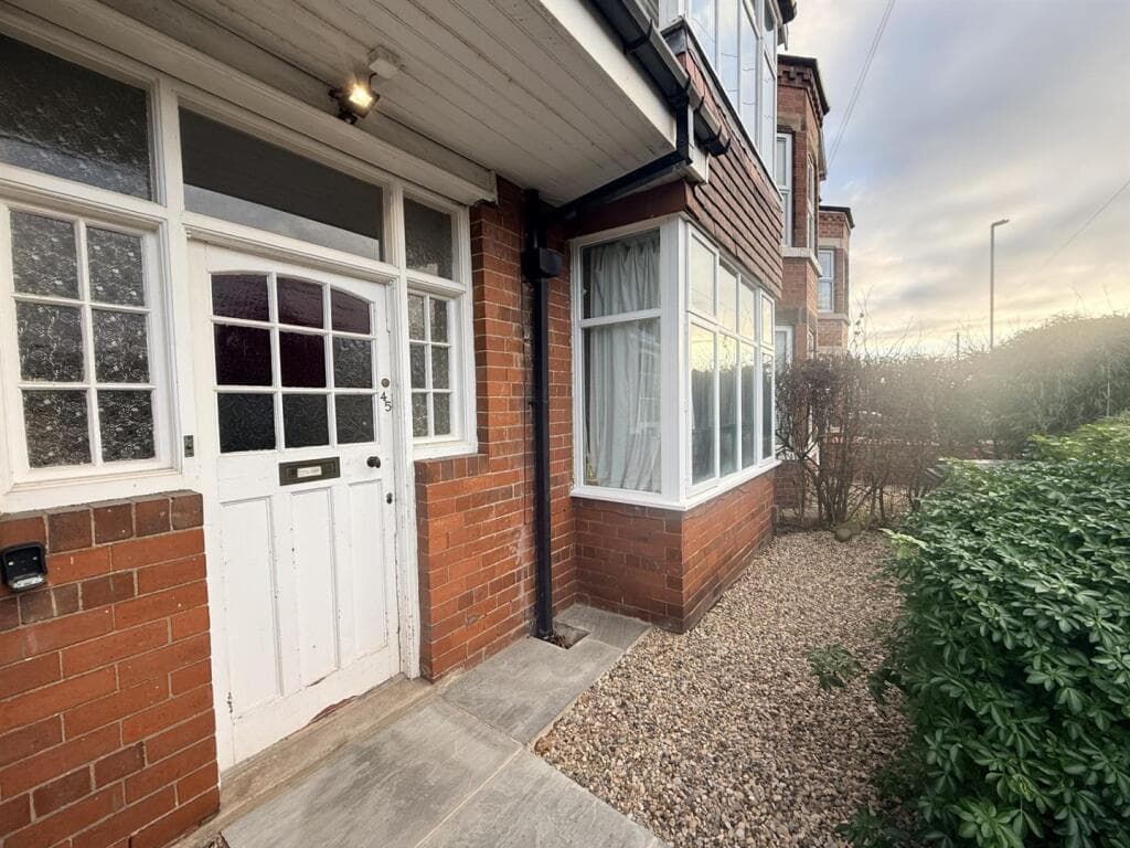 4 Bedroom House Share For Rent In 45 Carr Lane, York, Yo26 Image 2