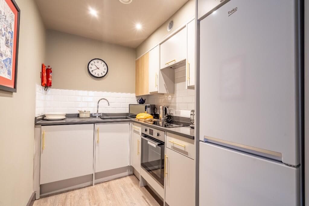 Studio Flat For Rent In Micklegate, York, North Yorkshire, Yo1 Image 3