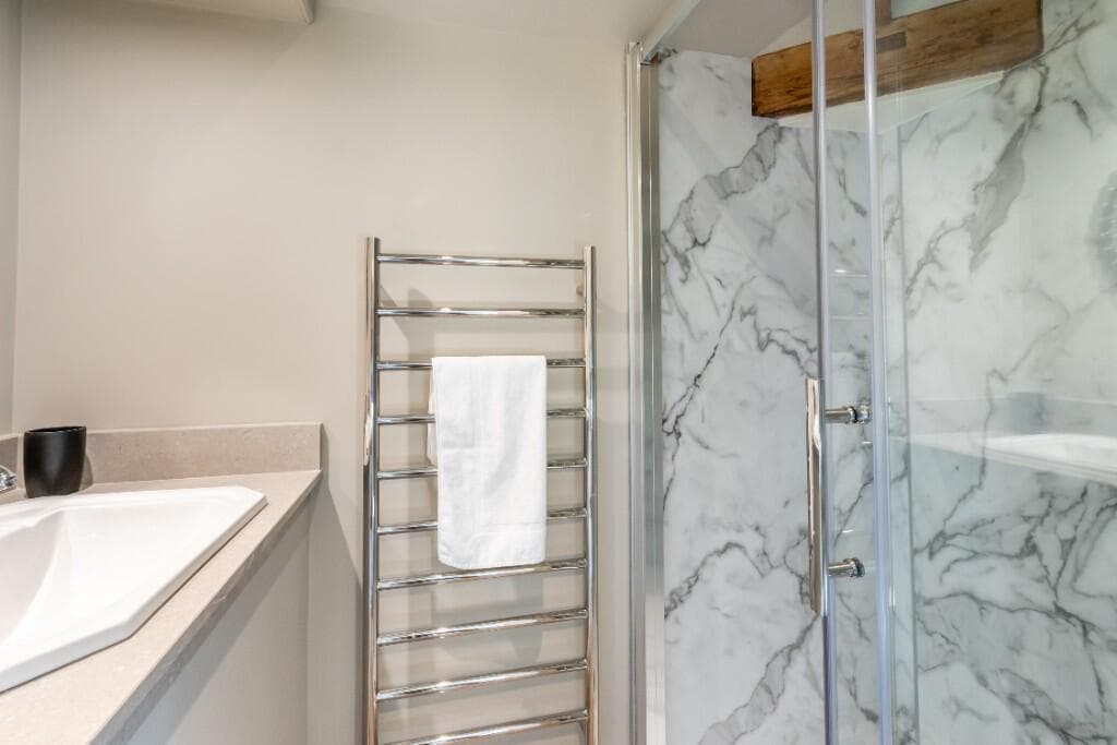 2 bedroom detached house for rent in The Mews, Greencliffe Drive, York, North Yorkshire, YO30 Image 8