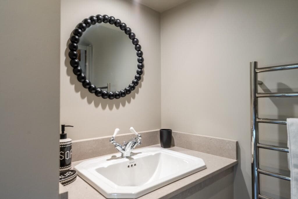 2 bedroom detached house for rent in The Mews, Greencliffe Drive, York, North Yorkshire, YO30 Image 7