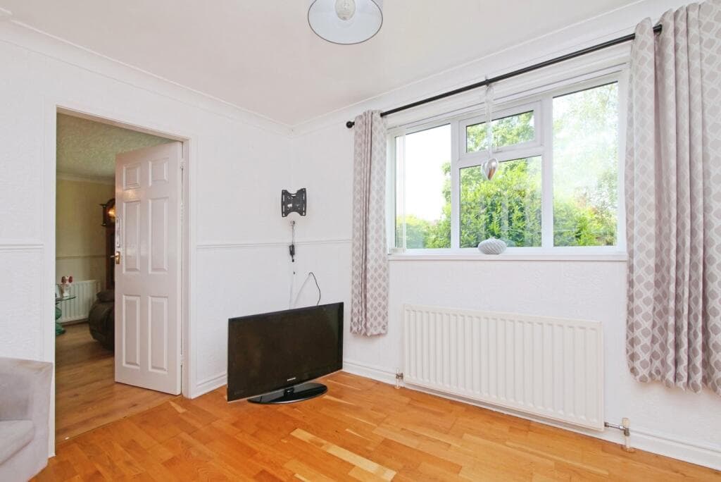 3 bedroom bungalow for sale in West Bank, York, North Yorkshire, YO24 Image 5