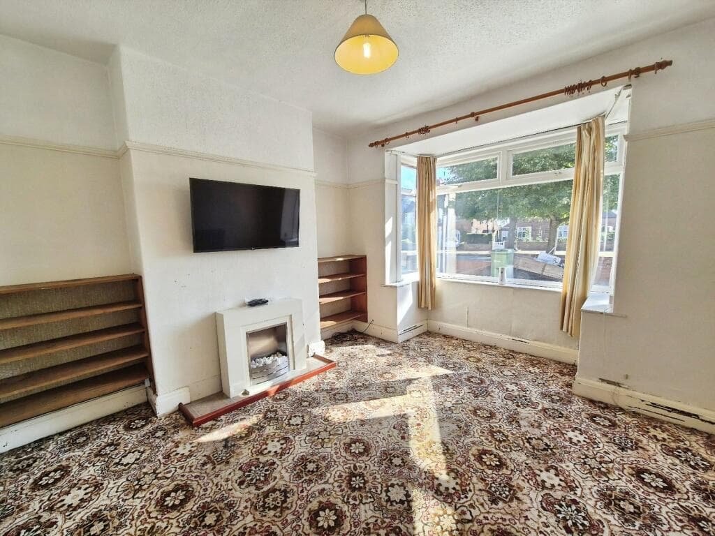 3 bedroom semi-detached house for sale in Beckfield Lane, York, North Yorkshire, YO26 Image 3