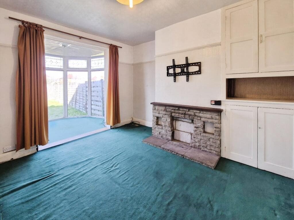 3 bedroom semi-detached house for sale in Beckfield Lane, York, North Yorkshire, YO26 Image 4