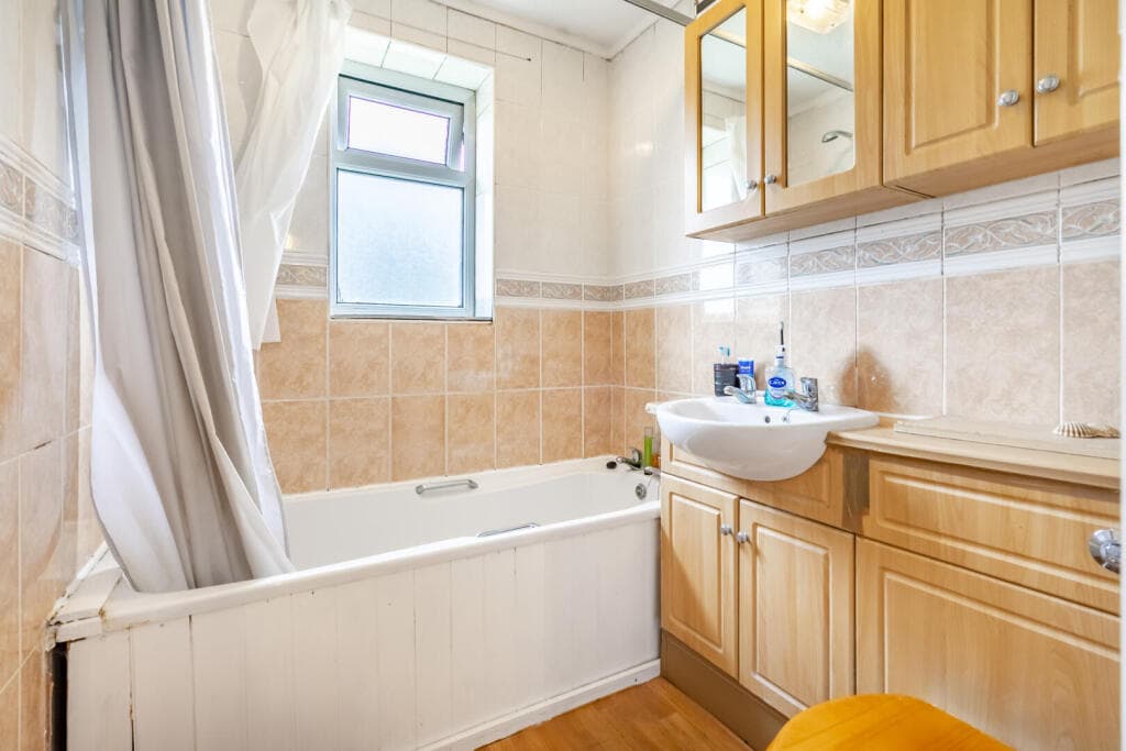 2 bedroom apartment for sale in Broadway,  Fulford, York, YO10 Image 11