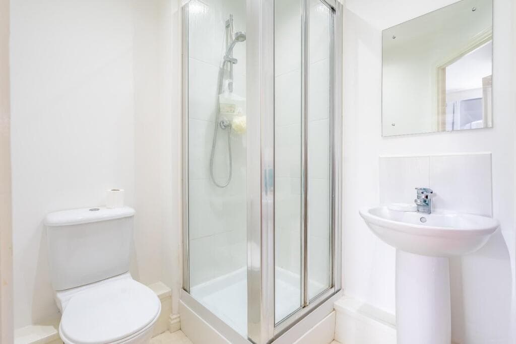 2 bedroom apartment for sale in College Court, Dringhouses, York, YO24 Image 9