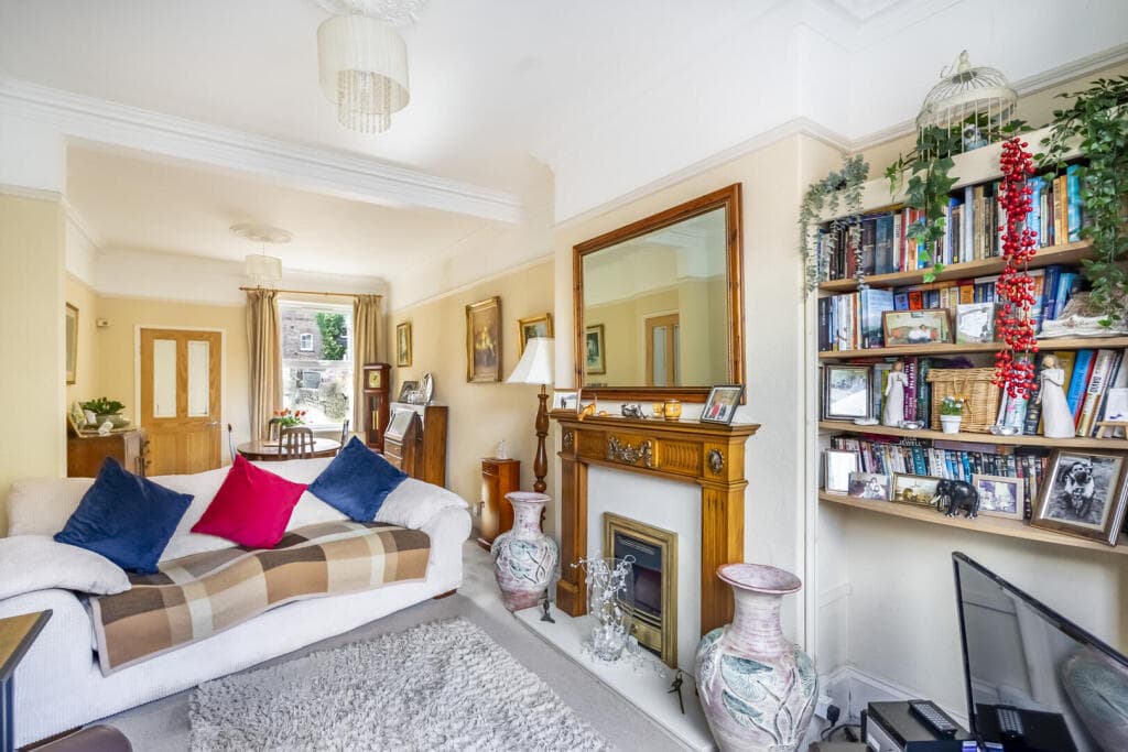 3 bedroom terraced house for sale in Alma Terrace, York, YO10 Image 3