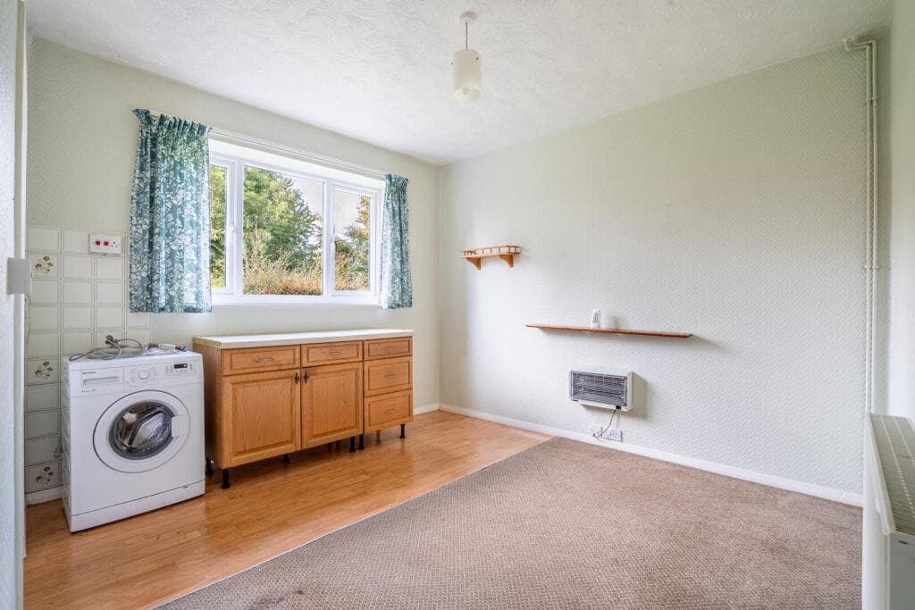 3 bedroom semi-detached house for sale in Askham Lane, York, YO24 Image 3