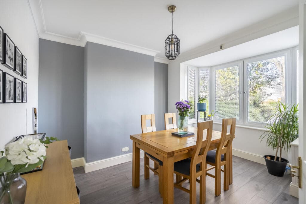 3 bedroom semi-detached house for sale in Wetherby Road, York, YO26 Image 3