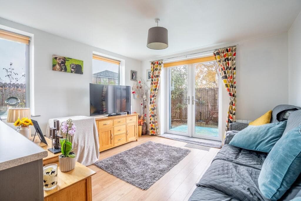 2 bedroom apartment for sale in George Cayley Drive, York, YO30 Image 2