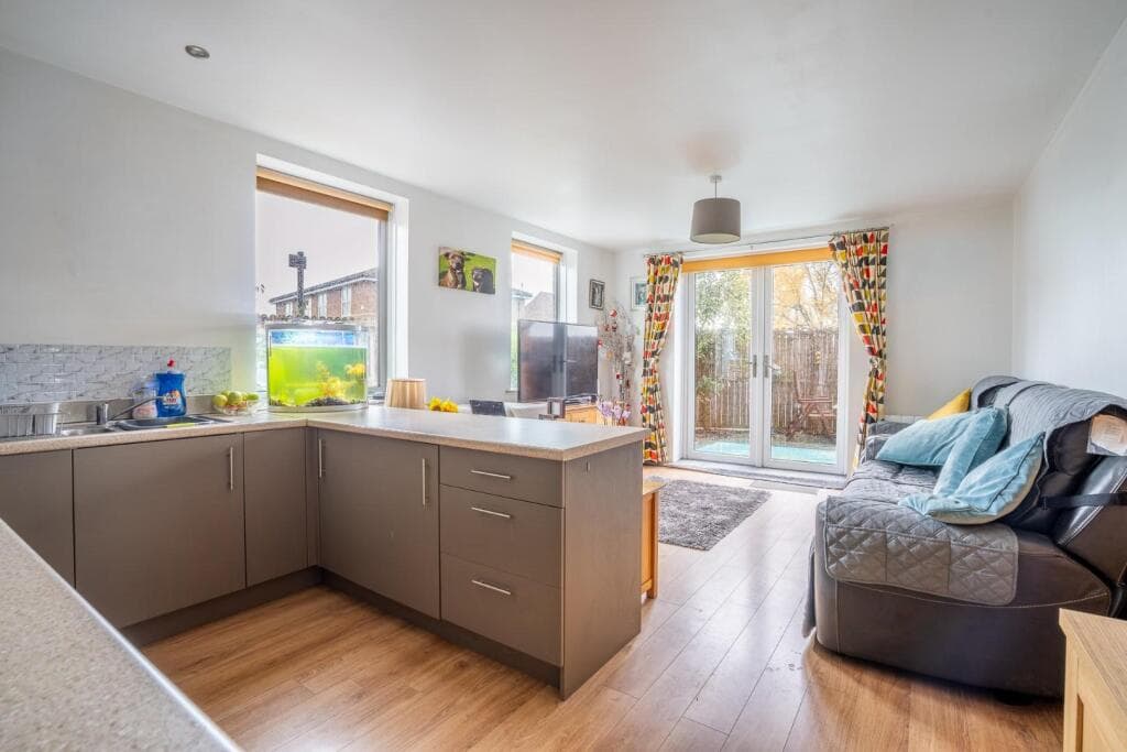 2 bedroom apartment for sale in George Cayley Drive, York, YO30 Image 5