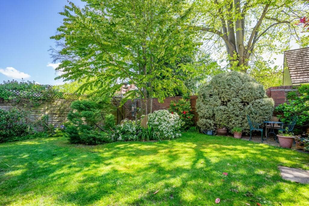 2 bedroom apartment for sale in St. Olaves Road, York, YO30 Image 10