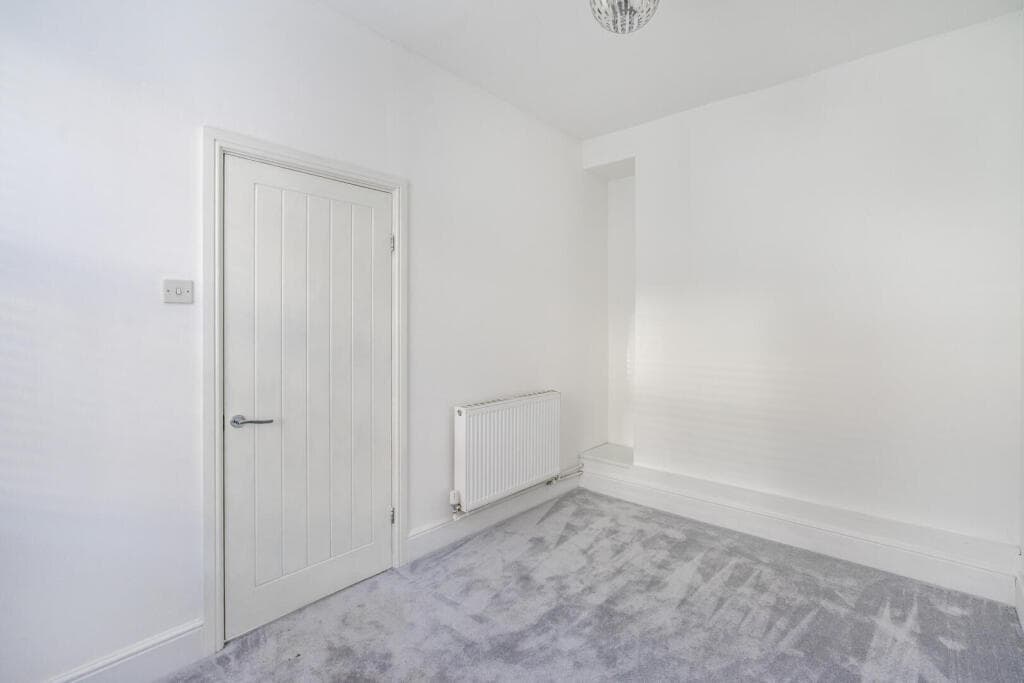1 Bedroom Apartment For Sale In Stamford Street East Leeman Road, Yo26 Image 6