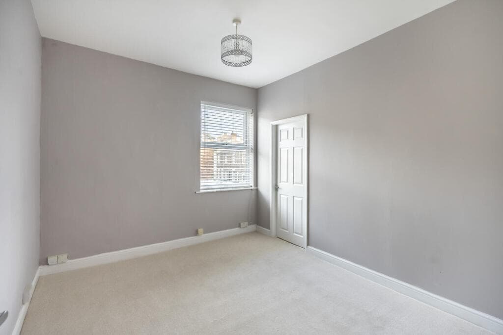 1 Bedroom Apartment For Sale In Stamford Street East, York, Yo26 Image 4