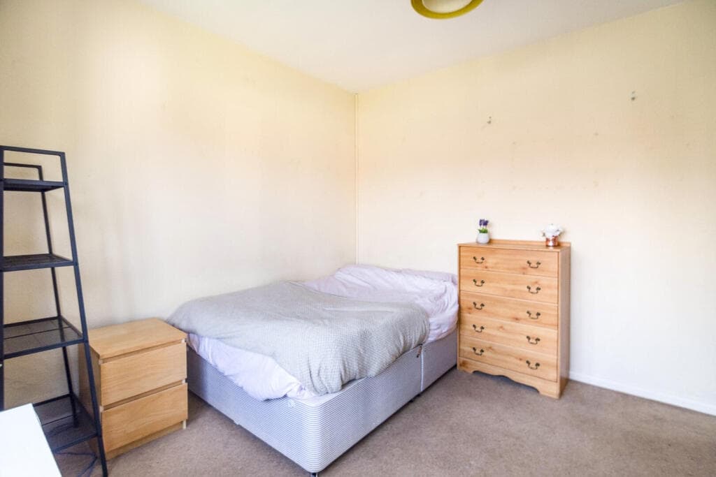 4 bedroom semi-detached house for sale in Alne Terrace, York, YO10 Image 8