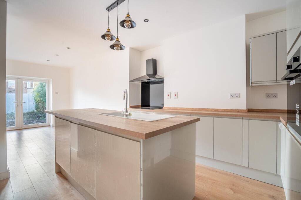 5 bedroom semi-detached house for sale in Hilbeck Grove, York, YO31 Image 3