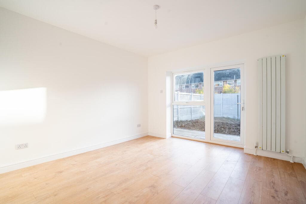 5 bedroom semi-detached house for sale in Hilbeck Grove, York, YO31 Image 7