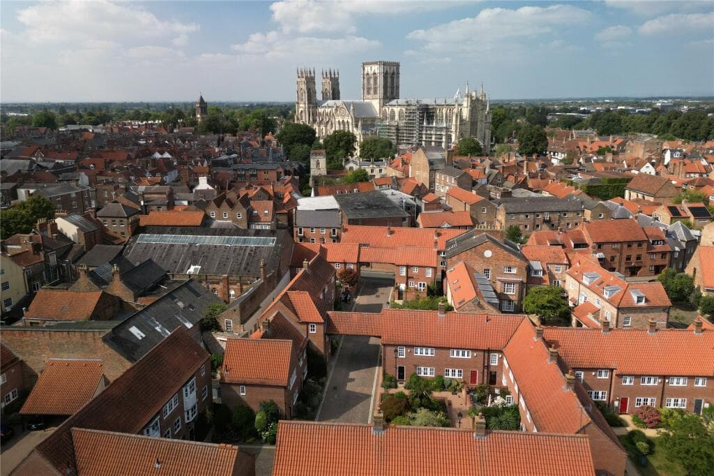 3 bedroom terraced house for sale in St. Andrew Place, York, North Yorkshire, YO1 Image 3